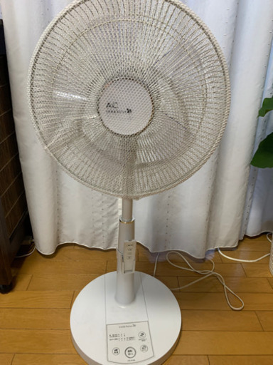 取引中　YAMADA 扇風機 AC 6時間安全タイマー、リモコン付き
