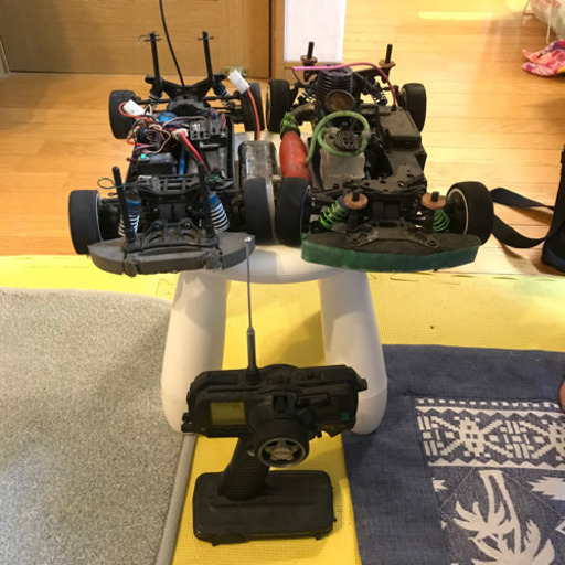 ジャンク ラジコンカー シャーシ、モーター、フタバS3003 TLU-02