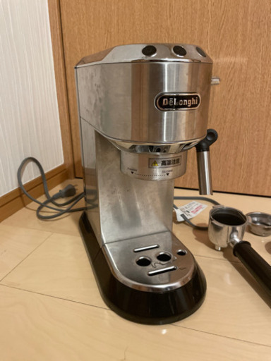 【取りに来て下さる方へ】デロンギ　エスプレッソマシーン　EC680