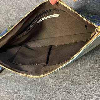 美品★UN BILLION (アンビリオン）クラッチバッグの画像