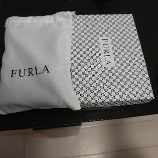 FURLA ２つ折財布の画像