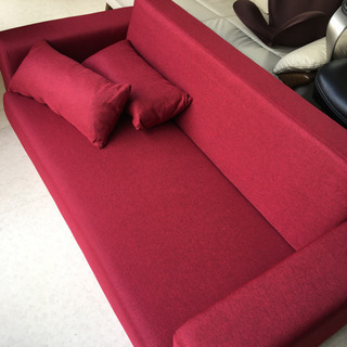 赤いソファ ソファー  布製 足つき リビング レッド