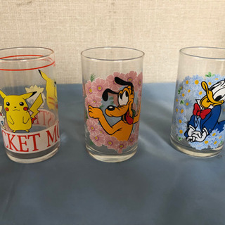 ガラスコップ  ３個（ピカチュウ・プルート・ドナルド）