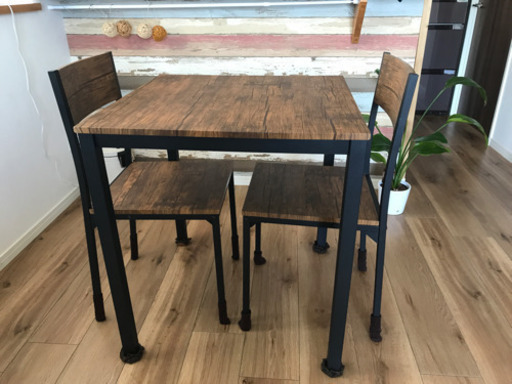 ビンテージ調ダイニング3点セット（交渉中）