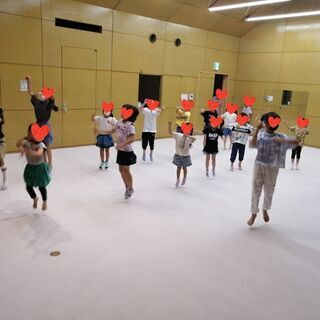 ダンスやヨガインストラクター募集の画像