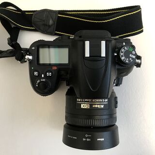 デジタル一眼レフカメラの名機【ニコン Nikon D7000 18-105 VR Kit＋単焦点レンズAF-S DX NIKKOR 35mm f/1.8G】／カメラ箱付き／の画像