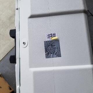 2386 30L車載用冷蔵冷凍庫の画像