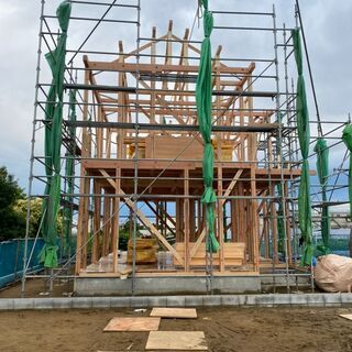 木造住宅専門の上棟鳶募集！！未経験者も大歓迎！！空いた休日などに気軽にアルバイトに来てみませんか？正社員も随時募集中！の画像