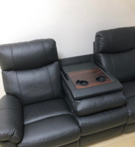 【超美品】ニトリ　3人用　本革電動リクライニングソファ