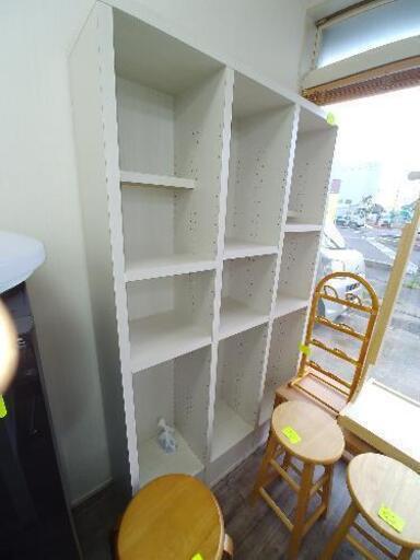 本棚　程度良品　頑丈で綺麗です。