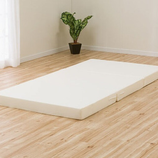 値下げしました　ニトリ 3つ折り高反発マットレス　ダブルの画像