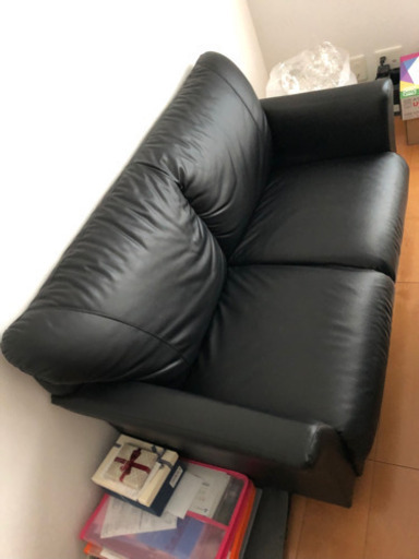 黒ソファー