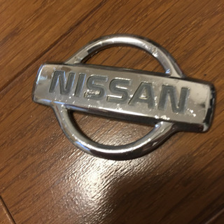 NISSANエンブレム