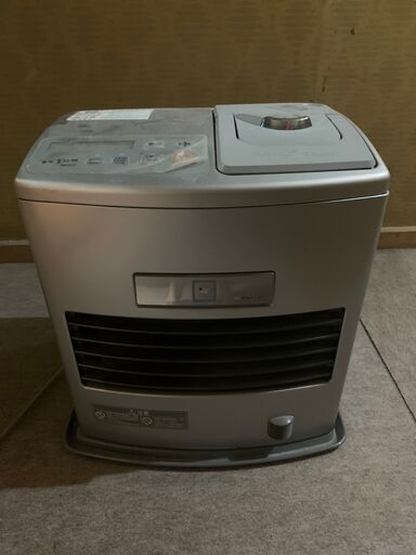 SHARP　シャープ　石油ファンヒーター　ポータブル　小型　灯油ストーブ　暖房　温風