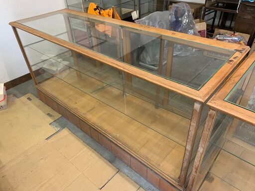 ガラスショーケース　昭和レトロ　ガラス収納ケース　収納棚　ガラス　店舗用 　骨董品　レアもの
