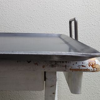 バーベキュー　大量調理に最適　極厚プレス鉄板　持ち手付き　イベント　模擬店　祭り　キャンプ　グランピング　お好み焼き　焼きそば　広島焼きの画像