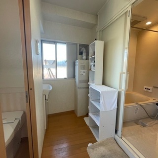 駅徒歩1分＊五反田6分、品川10分！女性限定♪全室個室窓付き✨新橋も五反田も乗り換えなし🚃大井町駅直通＊荏原町駅徒歩1分＊女性限定シェアハウス - 不動産