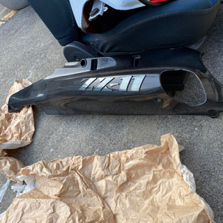 ZZR1100D 左側リアサイドカウルの画像