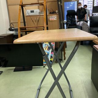 【リサイクルショップ　ピカソ　小松原】折り畳みテーブル　パイプテーブルの画像