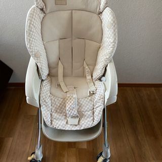 値下げ！！電動バウンサーですが手動です！！コンビの　ハイローチェア　 綺麗ですの画像