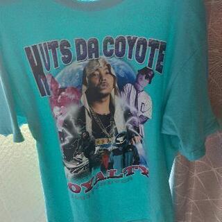 kats da coyoteラップT
