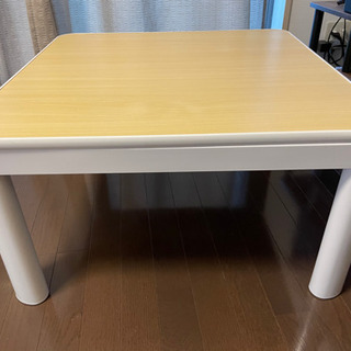 コタツテーブルの画像