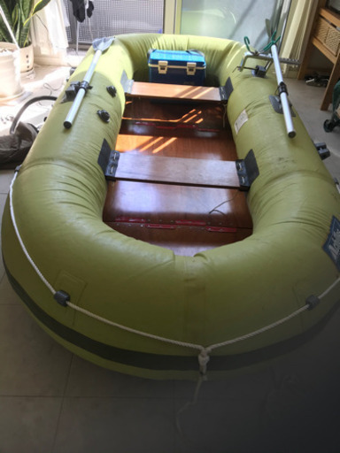 アキレス4人乗り ゴムボート 全長2.6 幅1.3 アンカー 自動空気入れ付き　値下げ