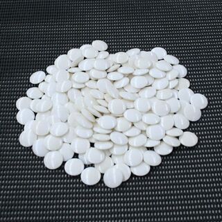 囲碁 碁石 蛤碁石 那智黒石 蛤白 厚さ6.2mm 白180 黒180 栗碁笥 札幌市 清田区 平岡の画像