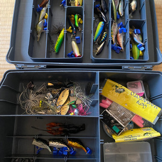 ［取引中］ルアー多数　大型タックルボックス