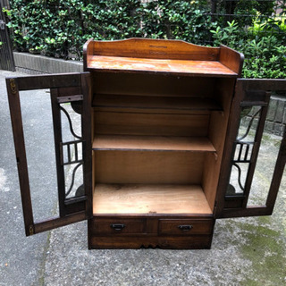 アンティーク食器棚