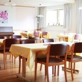 【未経験の方も必見♪】週払い可のケアスタッフ◎ゆったり働く◎時給...