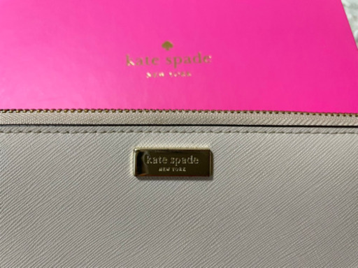【交渉中】Kate spade【かなり美品】❣️長財布、箱付き❣️配送可