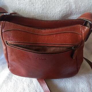 ★お取り引き中です★断捨離したいので、更に半額。これが最後です!　日本の職人が丹精込めて作る老舗のブランド　Dakota　革製品　ショルダーバッグ　の画像