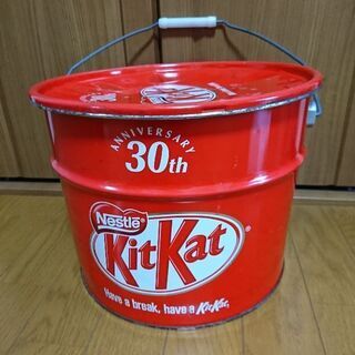 【無料】キットカットの大きな缶。難あり