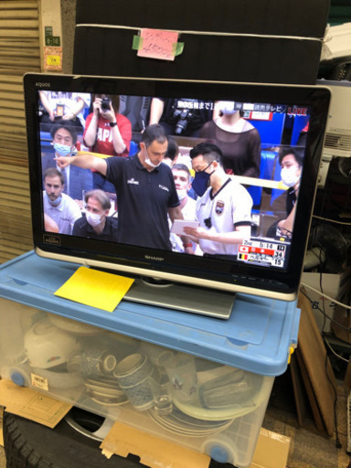 シャープ　26インチ　HDMI端子3ツ