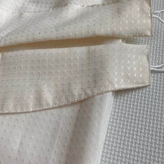 布カーテンとレースカーテンのセットの画像