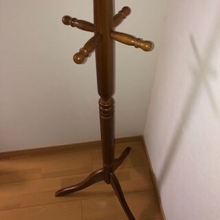 ハンガーポール（天然木）　差し上げますの画像