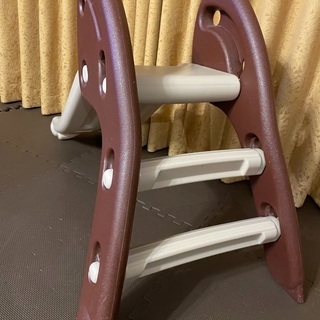 折りたたみ滑り台の画像