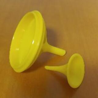 【値下げ！】【新品】計量カップ・漏斗・調味料入セットの画像