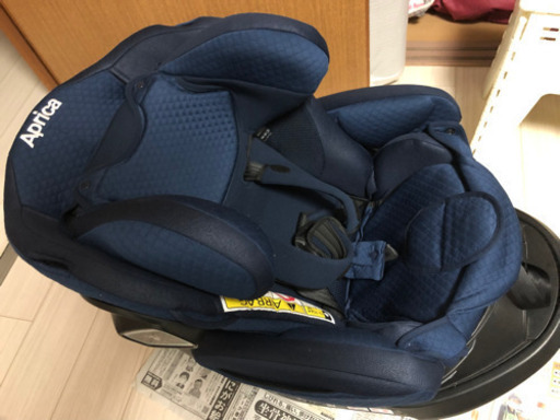 チャイルドシート(Aprica)