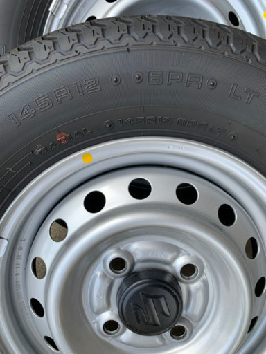 軽トラタイヤとスチールホイル