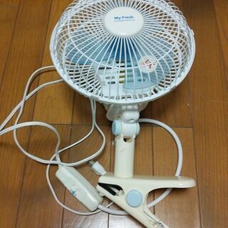 東芝 18cmクリップ扇風機 TLF-18CL8(W) ※箱付き
