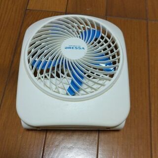 卓上式扇風機（サーキュレーター）ARESSA（角度調整可能・強弱...