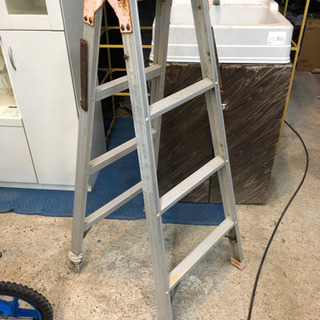 ４段 脚立‼️DIY 農作業 電気工事などに✨