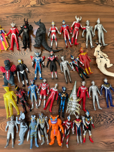 ウルトラマン　ソフビ人形
