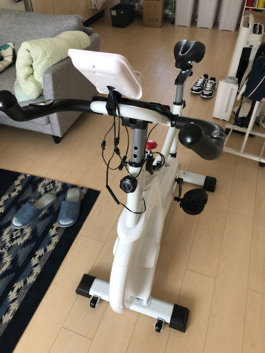 ほぼ新品エアロバイク