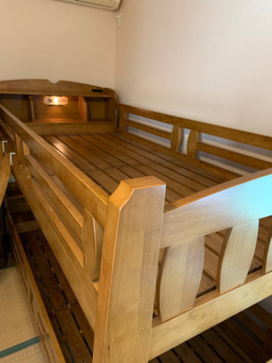 お渡し決まりました‼️2段ベット／宮付き、本棚、照明あり