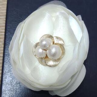 新品未使用　ブローチ件ヘアークリップにも