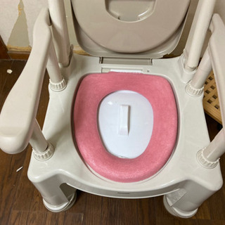 【美品】Panasonicポータブルトイレ　介護用トイレ【未使用】の画像