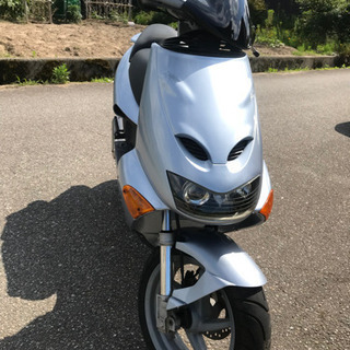 125cc スクーター　アプリリア　SPOTER SR125   
